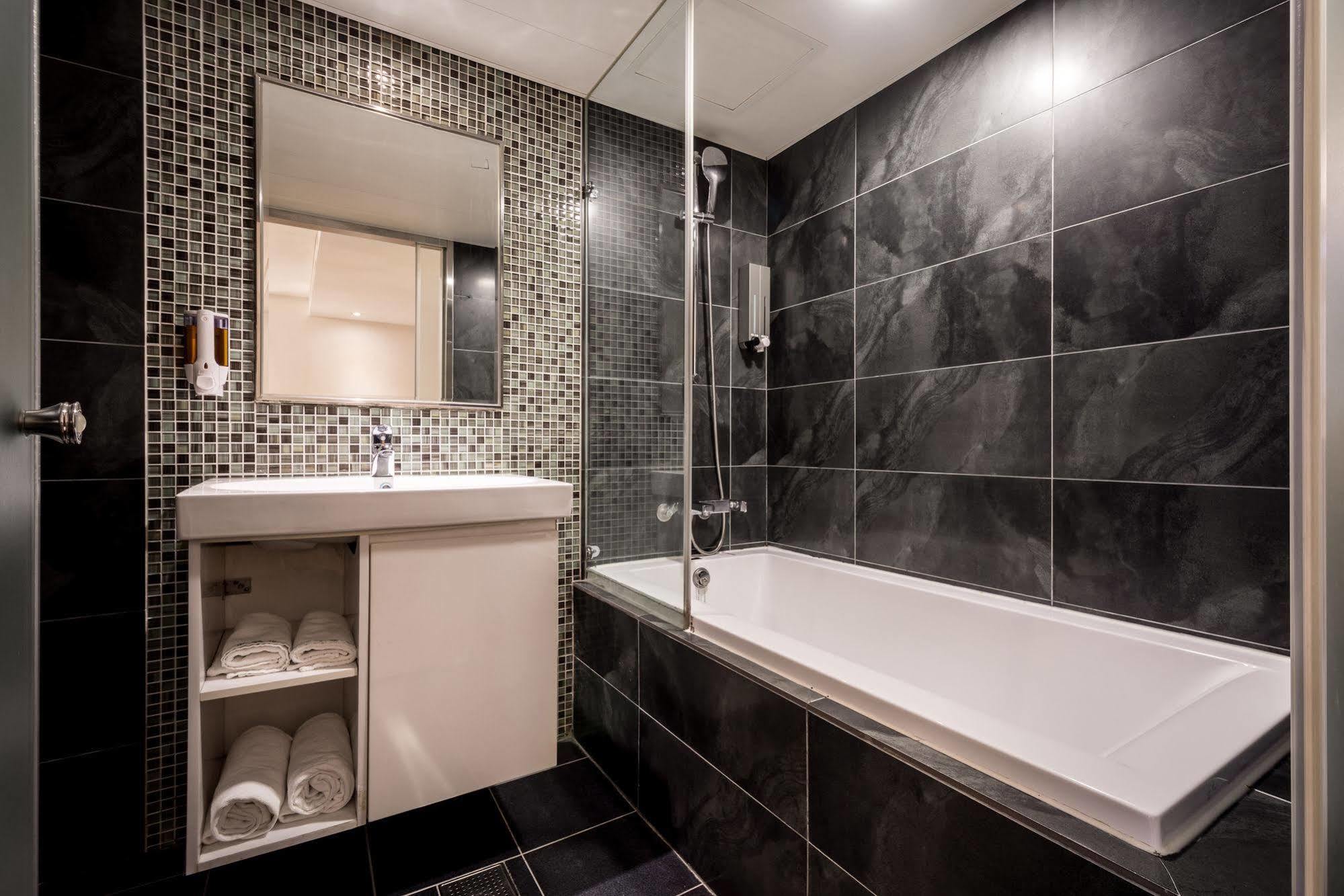 Royal Garden Hotel Tajpej Zewnętrze zdjęcie