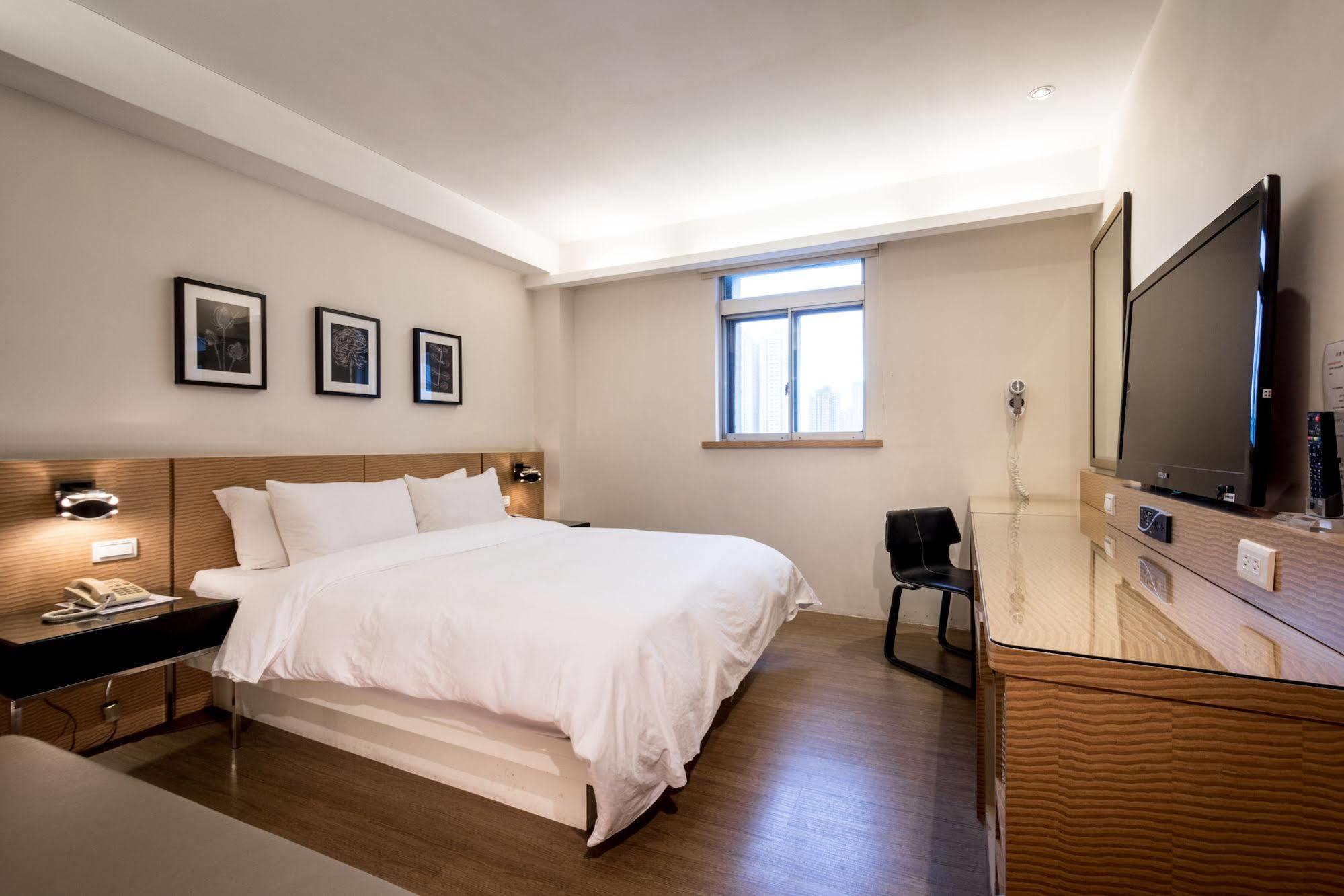 Royal Garden Hotel Tajpej Zewnętrze zdjęcie